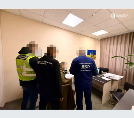 На Хмельниччині слідчий поліції привласнив 2,5 млн грн речових доказів